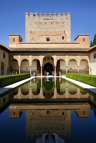 booking guided tour alhambra granada